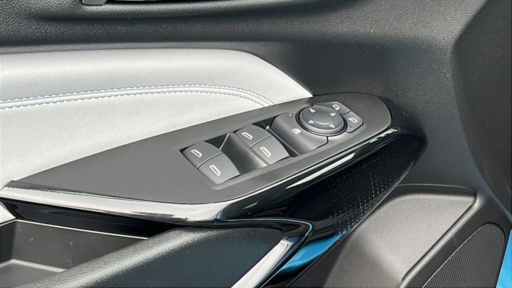 Thumbnail: 2025 Chevrolet Trax - 27