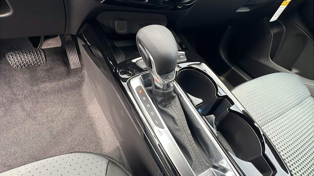 Thumbnail: 2025 Chevrolet Trax - 16