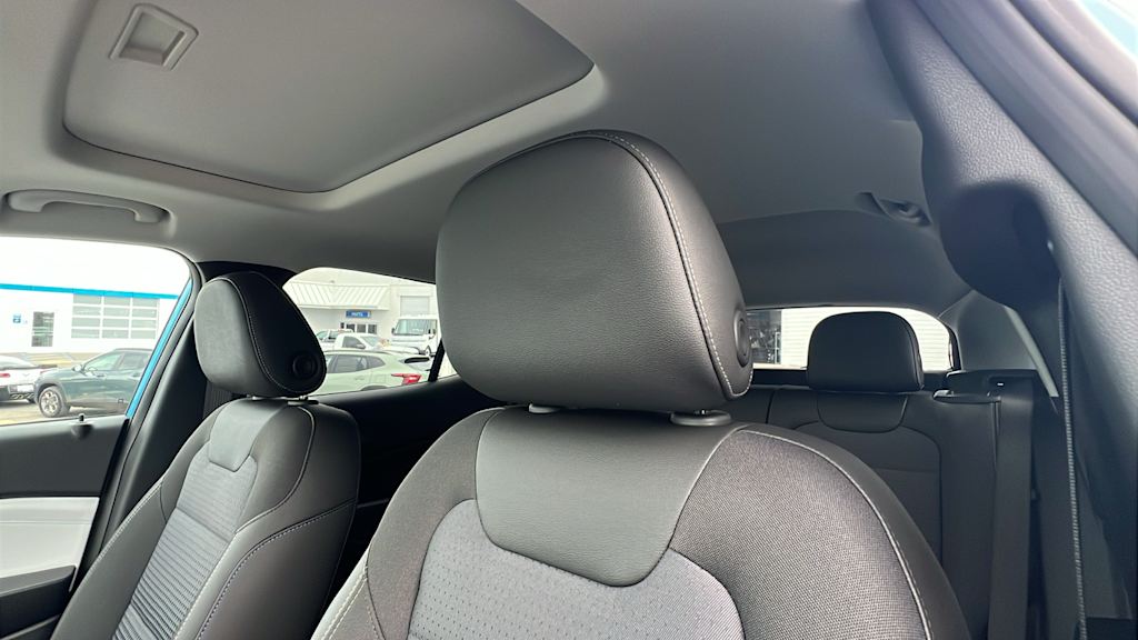 Thumbnail: 2025 Chevrolet Trax - 10