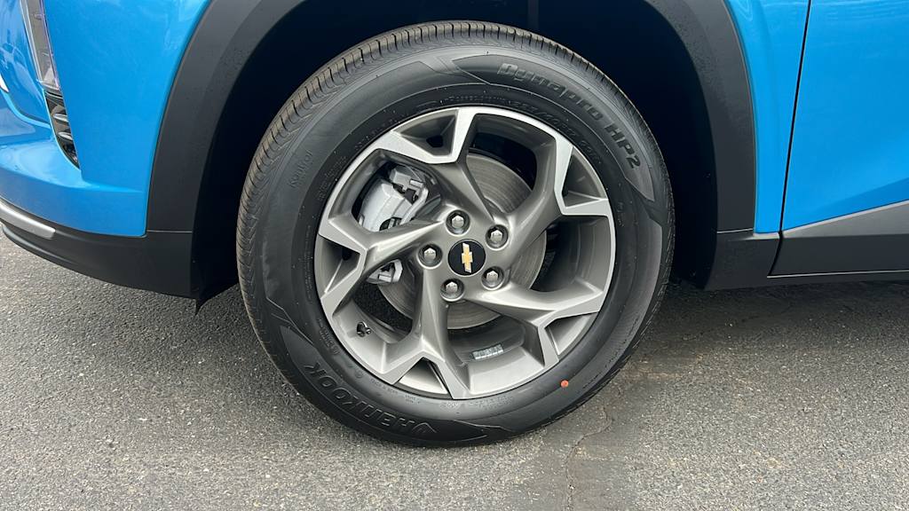 Thumbnail: 2025 Chevrolet Trax - 8