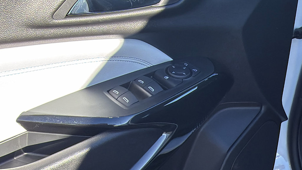 Thumbnail: 2026 Chevrolet Trax - 28