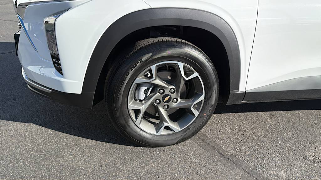 Thumbnail: 2026 Chevrolet Trax - 8