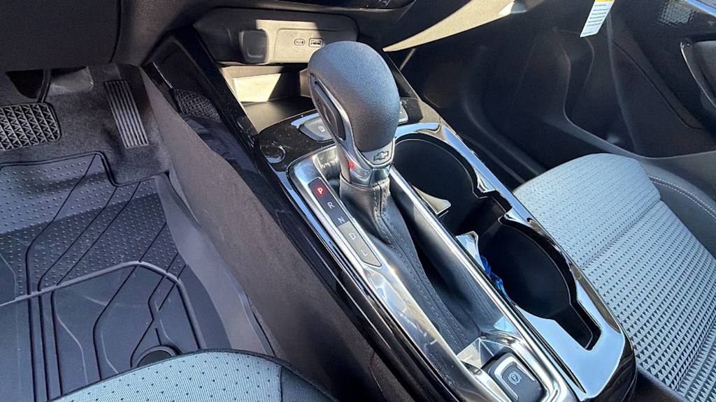 Thumbnail: 2026 Chevrolet Trax - 15