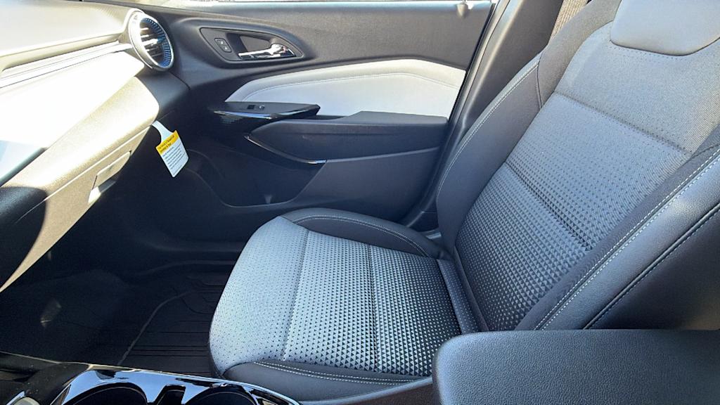 Thumbnail: 2026 Chevrolet Trax - 11