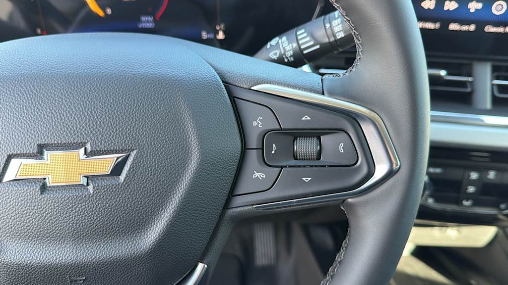 Thumbnail: 2026 Chevrolet Trax - 25