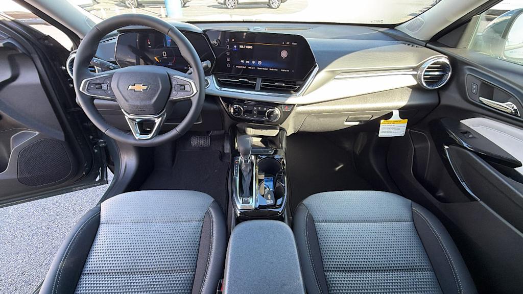 Thumbnail: 2026 Chevrolet Trax - 12