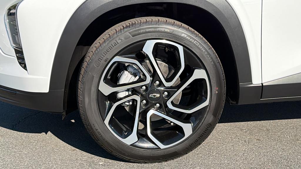 Thumbnail: 2026 Chevrolet Trax - 8