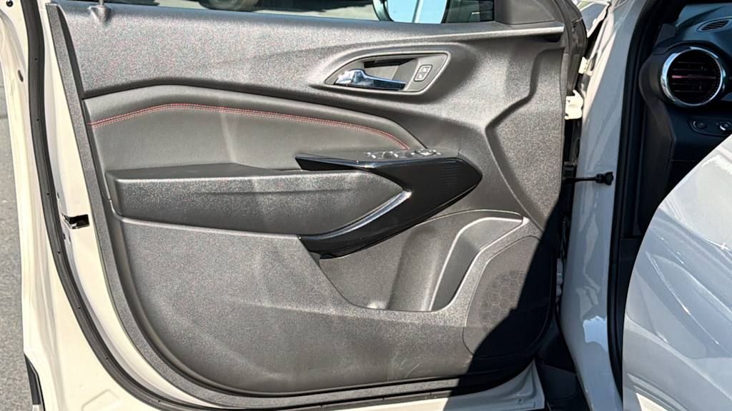 Thumbnail: 2026 Chevrolet Trax - 28