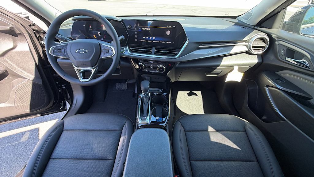 Thumbnail: 2026 Chevrolet Trax - 13