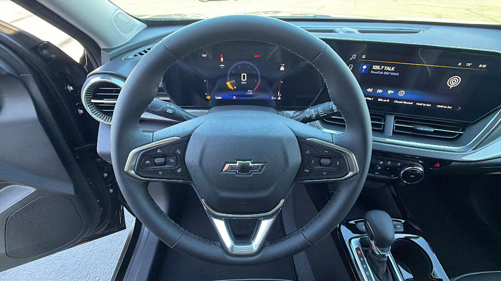 Thumbnail: 2026 Chevrolet Trax - 9