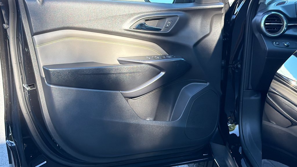 Thumbnail: 2026 Chevrolet Trax - 29