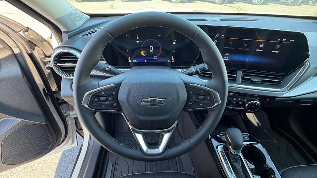 Thumbnail: 2026 Chevrolet Trax - 9