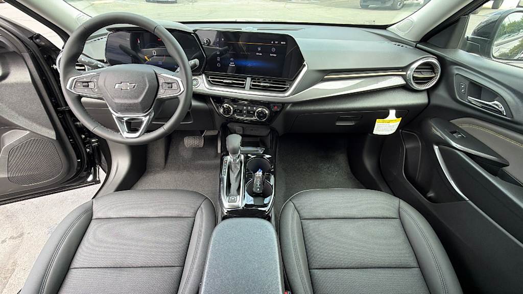 Thumbnail: 2026 Chevrolet Trax - 13