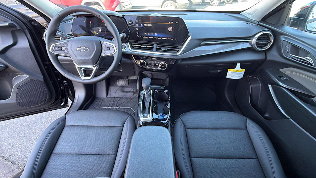 Thumbnail: 2026 Chevrolet Trax - 12