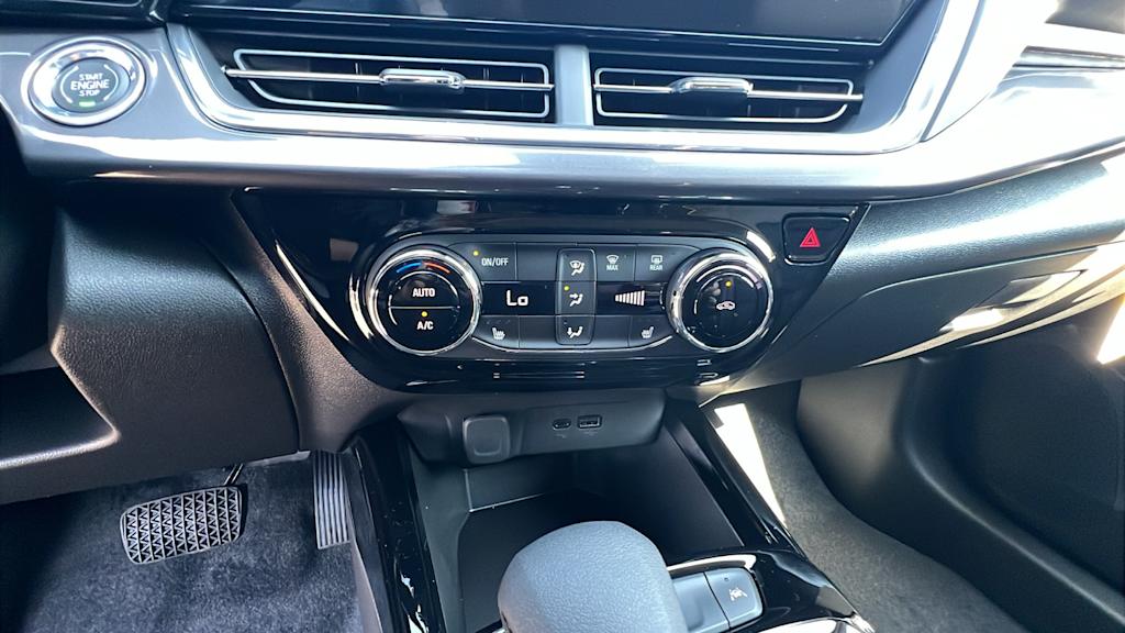 Thumbnail: 2025 Chevrolet Trax - 22