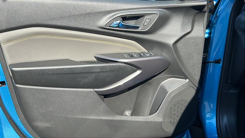 Thumbnail: 2025 Chevrolet Trax - 28