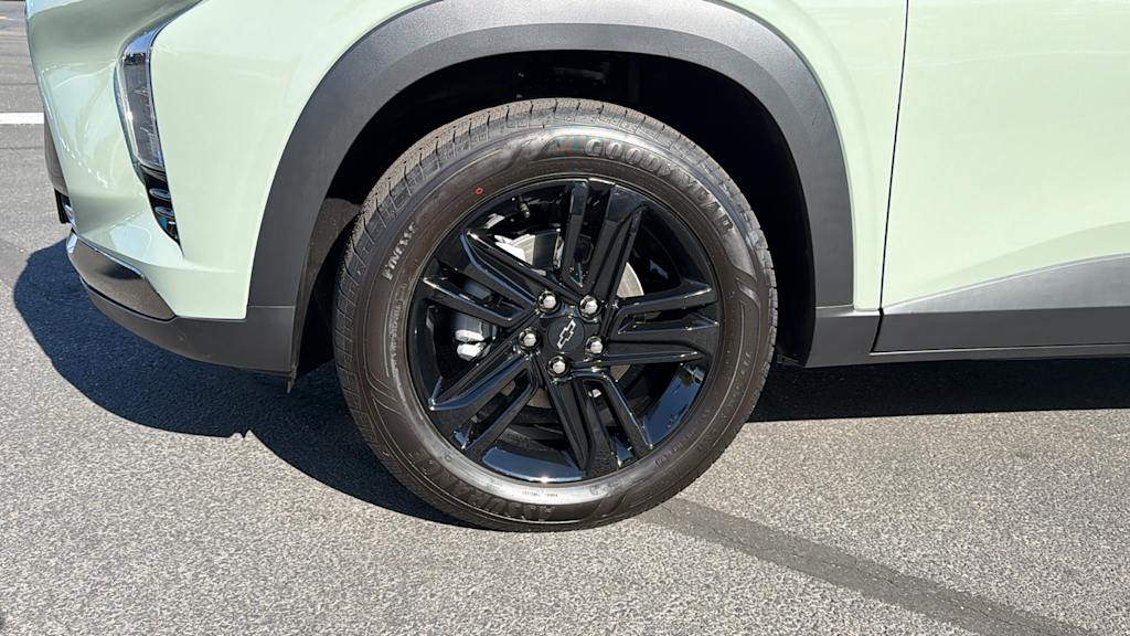 Thumbnail: 2026 Chevrolet Trax - 8