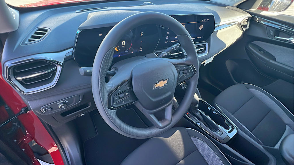 Thumbnail: 2026 Chevrolet TrailBlazer - 2