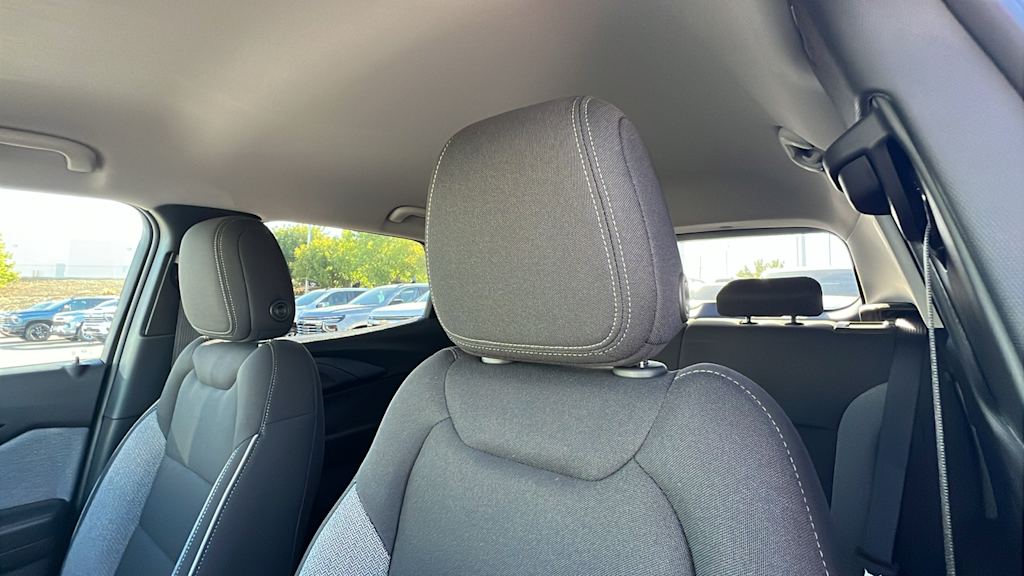 Thumbnail: 2026 Chevrolet TrailBlazer - 10