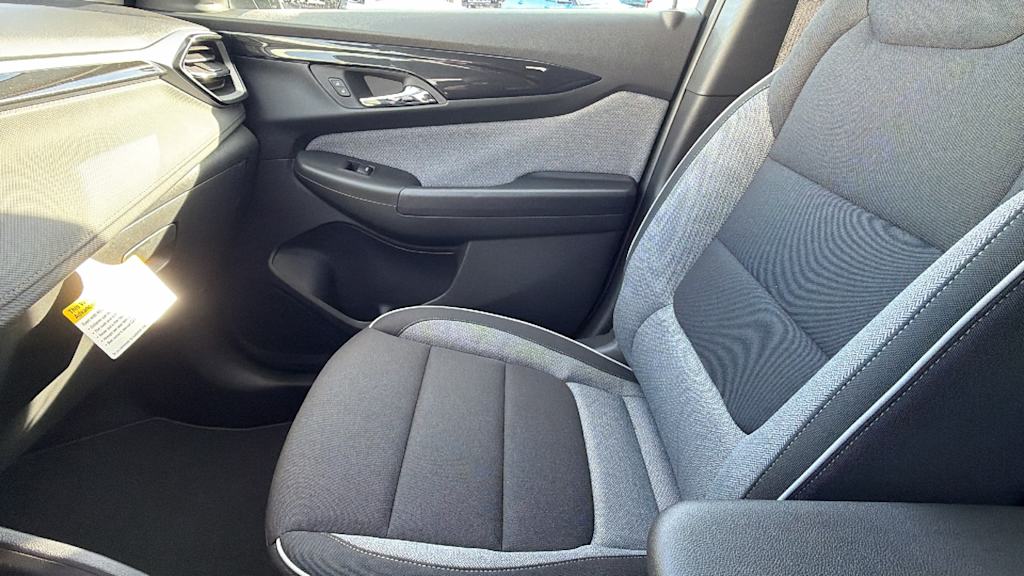 Thumbnail: 2026 Chevrolet TrailBlazer - 10