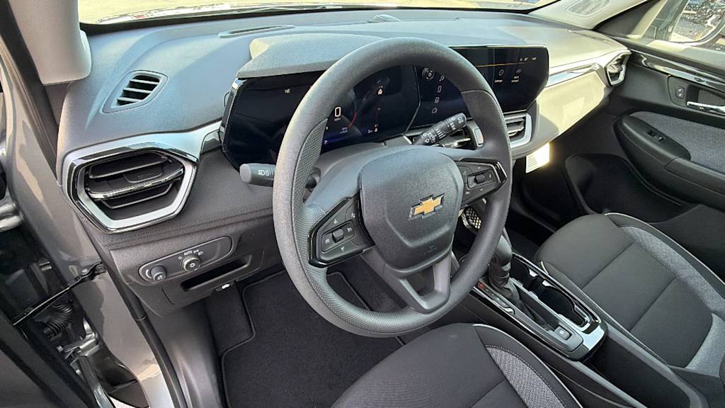 Thumbnail: 2026 Chevrolet TrailBlazer - 2