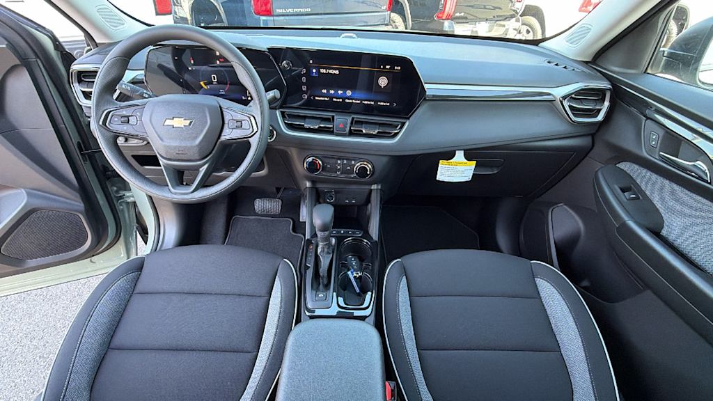 Thumbnail: 2026 Chevrolet TrailBlazer - 14