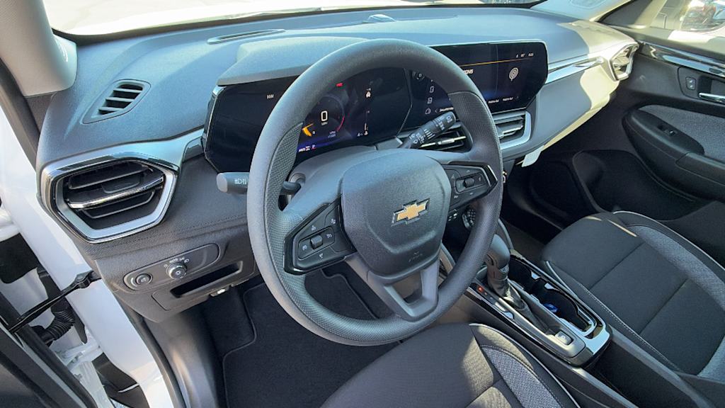 Thumbnail: 2026 Chevrolet TrailBlazer - 2