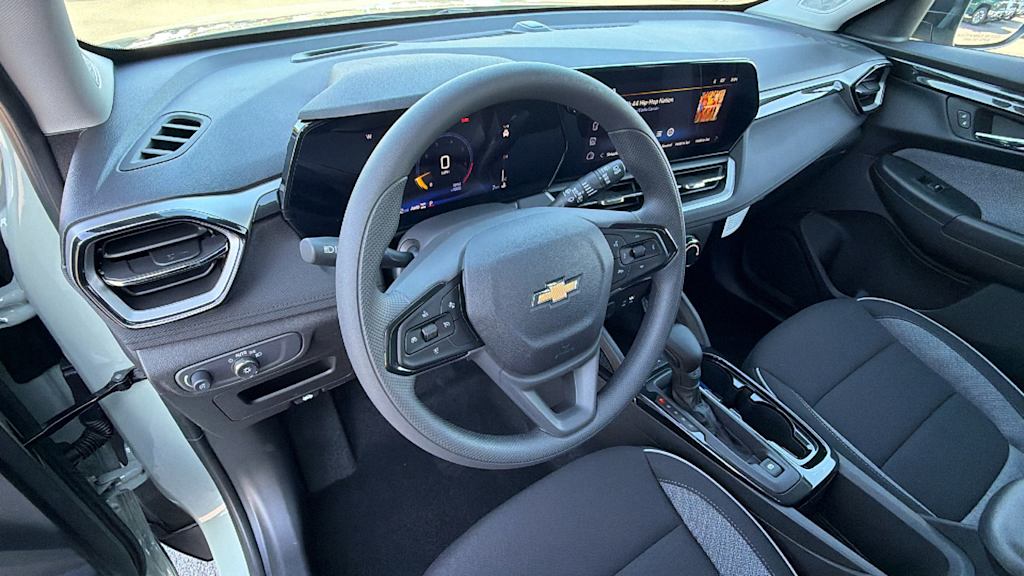 Thumbnail: 2026 Chevrolet TrailBlazer - 2