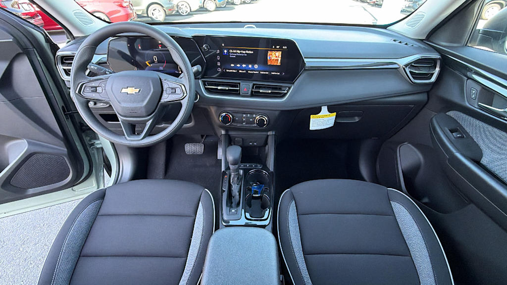 Thumbnail: 2026 Chevrolet TrailBlazer - 13
