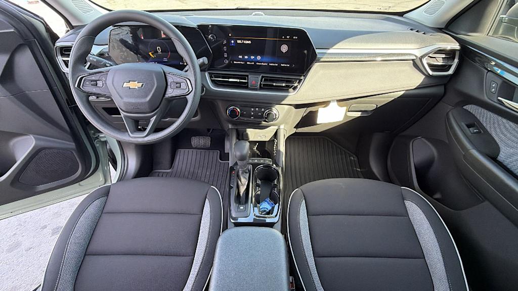 Thumbnail: 2026 Chevrolet TrailBlazer - 12