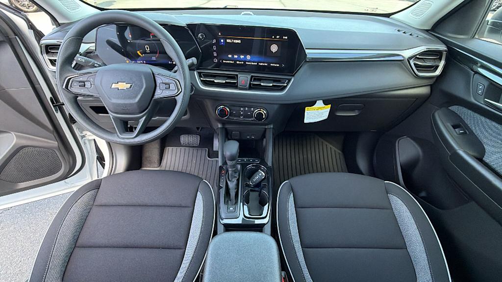 Thumbnail: 2026 Chevrolet TrailBlazer - 13
