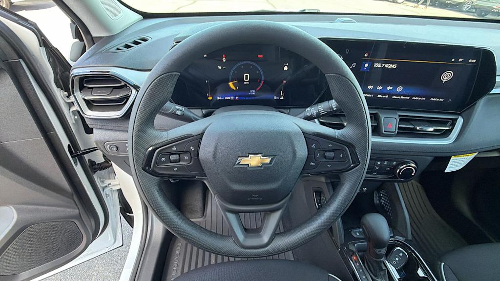 Thumbnail: 2026 Chevrolet TrailBlazer - 8