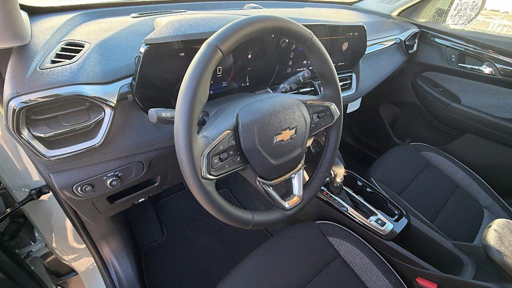 Thumbnail: 2026 Chevrolet TrailBlazer - 2