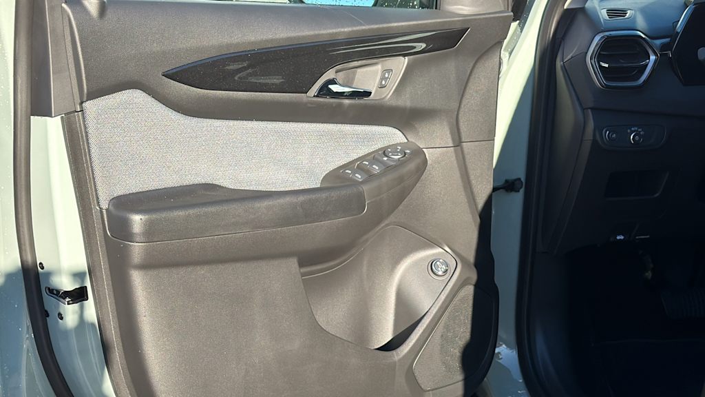 Thumbnail: 2026 Chevrolet TrailBlazer - 28