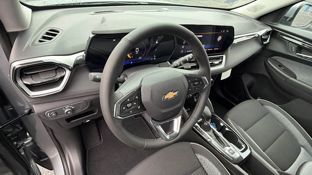 Thumbnail: 2026 Chevrolet TrailBlazer - 2