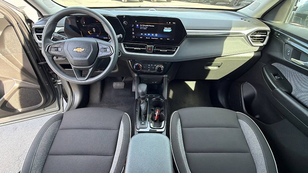 Thumbnail: 2025 Chevrolet TrailBlazer - 13