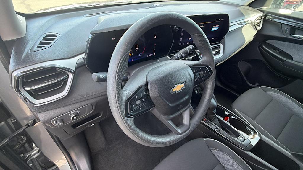 Thumbnail: 2025 Chevrolet TrailBlazer - 2