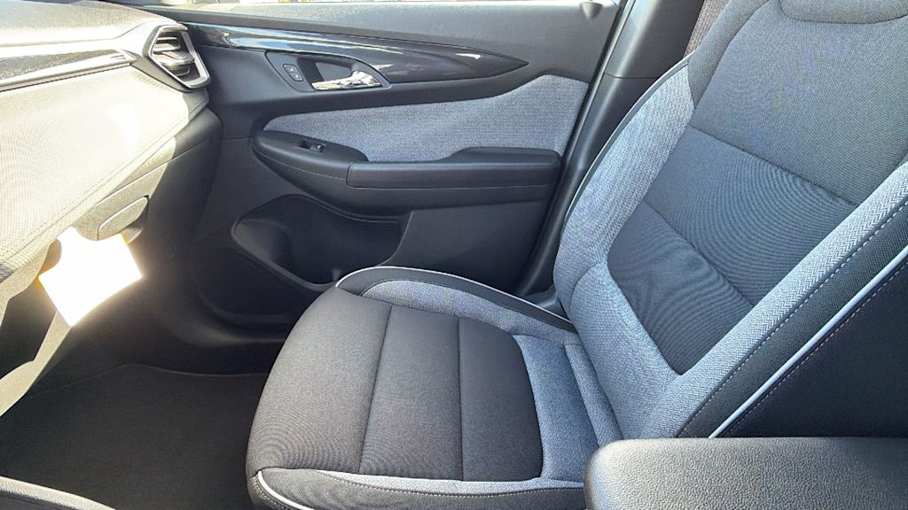 Thumbnail: 2026 Chevrolet TrailBlazer - 11