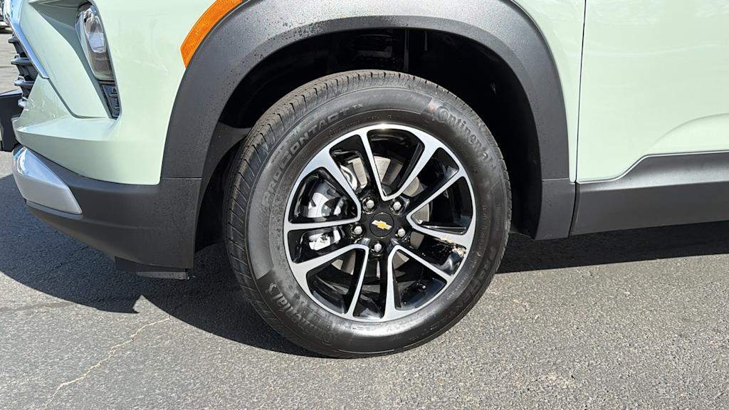 Thumbnail: 2026 Chevrolet TrailBlazer - 8