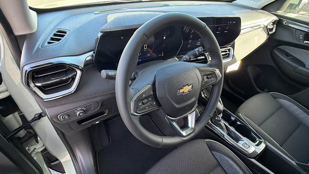 Thumbnail: 2026 Chevrolet TrailBlazer - 2