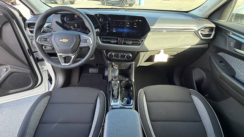 Thumbnail: 2026 Chevrolet TrailBlazer - 14