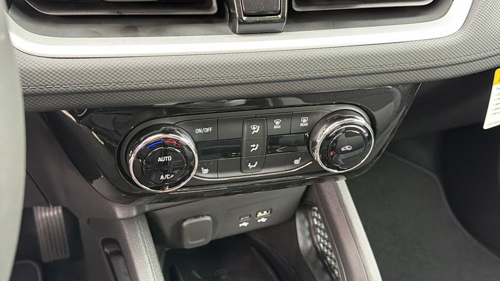 Thumbnail: 2026 Chevrolet TrailBlazer - 23