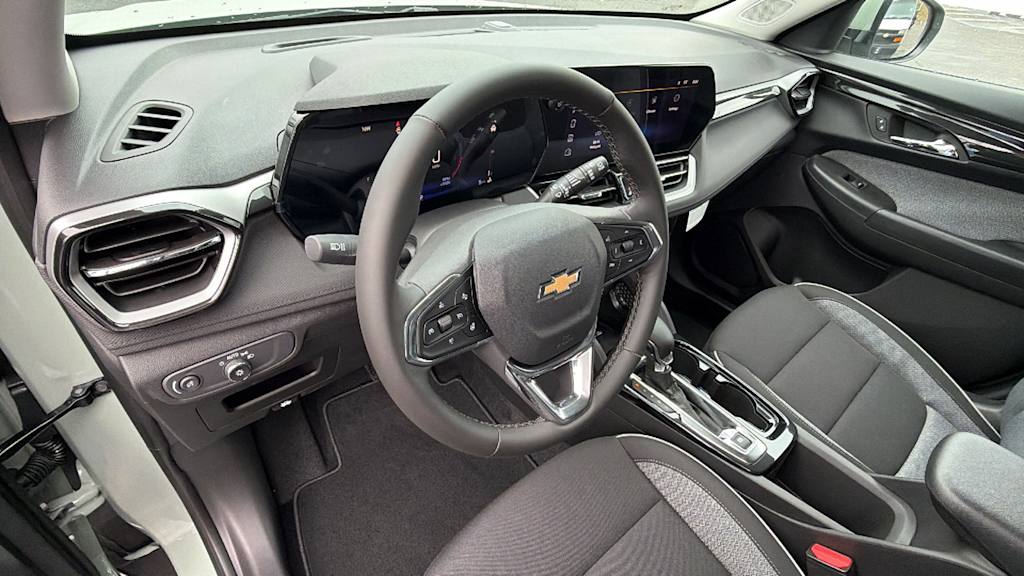 Thumbnail: 2026 Chevrolet TrailBlazer - 2