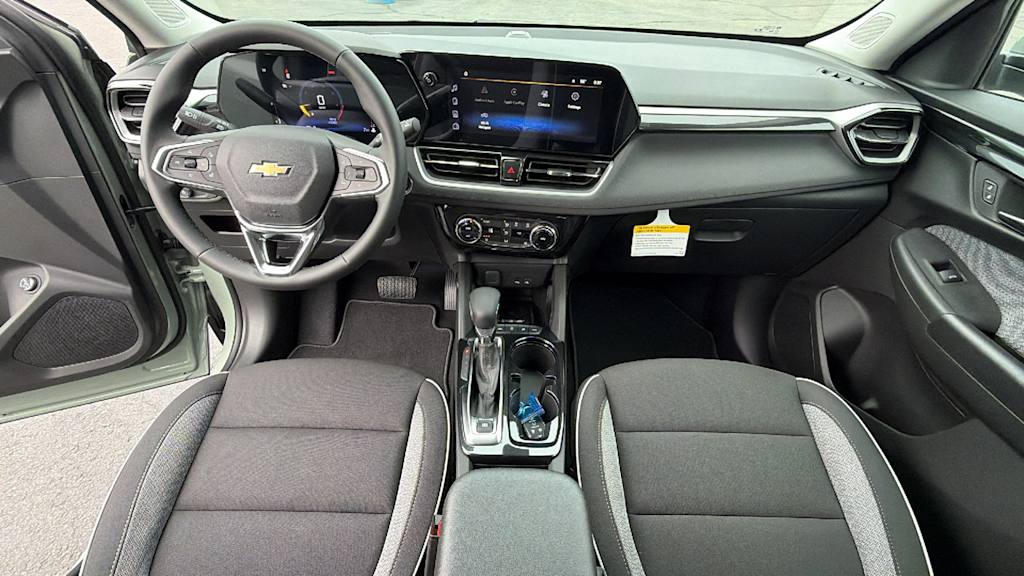 Thumbnail: 2026 Chevrolet TrailBlazer - 14