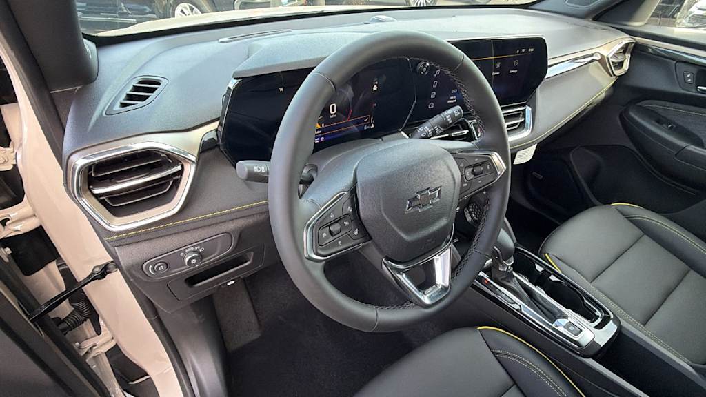 Thumbnail: 2026 Chevrolet TrailBlazer - 2