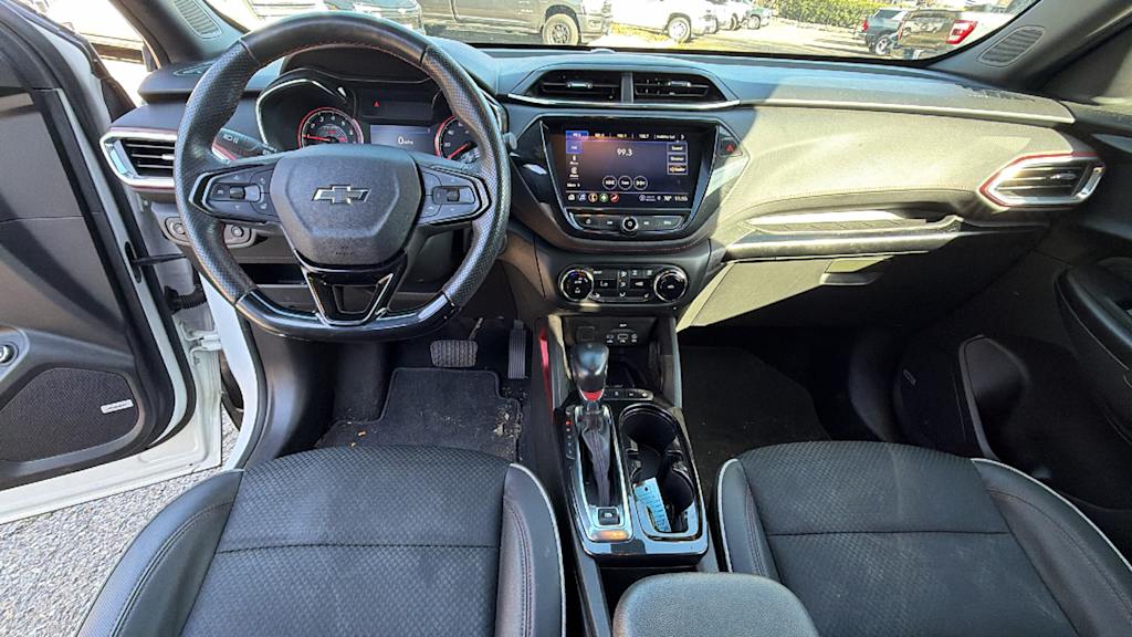 Thumbnail: 2023 Chevrolet TrailBlazer - 12