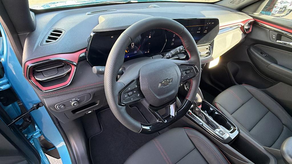 Thumbnail: 2026 Chevrolet TrailBlazer - 2