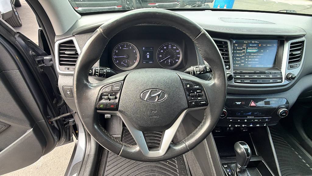 Thumbnail: 2017 Hyundai Tucson - 9