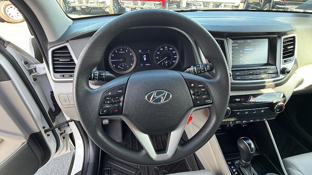 Thumbnail: 2018 Hyundai Tucson - 9