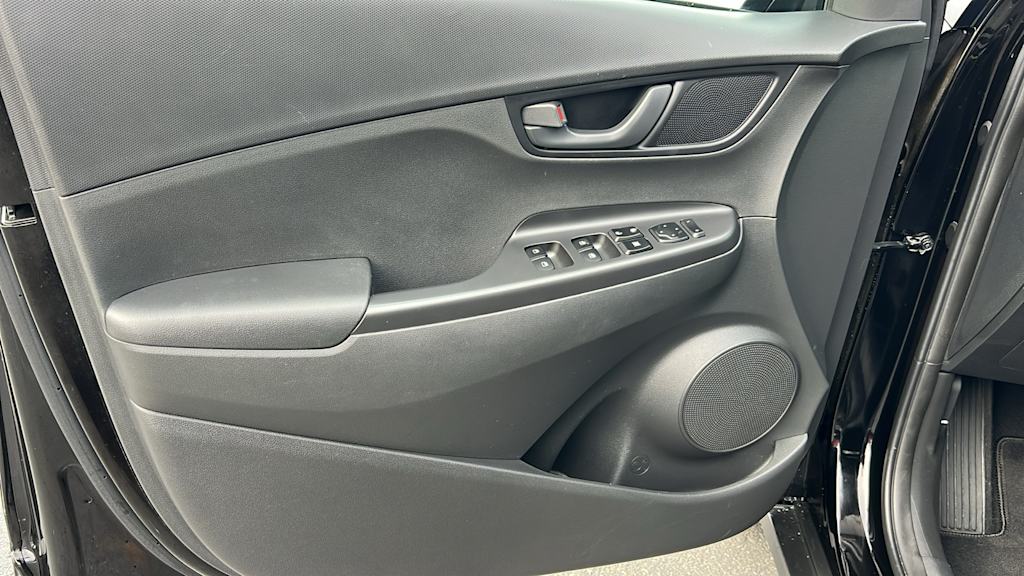 2020 Hyundai Kona SEL 30